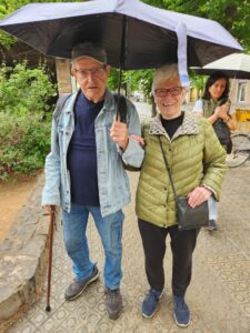 2025 05 02 Practicar y caminar con ganas  a pesar de la lluvia