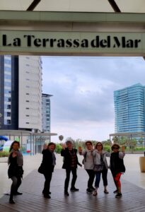 2025 04 26 Dia internacional del Taichi bajo lluvia