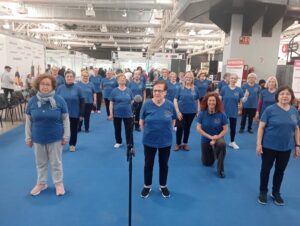 2025 05 14 Demonstración del grupo de Gornal en la feria de gent Gran de Hospitalet