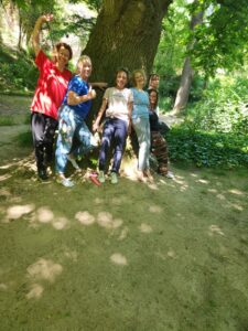 2025 05 18 Práctica de taichi en el jardín histórico de Barcelona