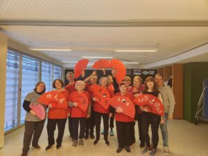 2026 01 26 Todas presentes para reanudar taichi con abanico